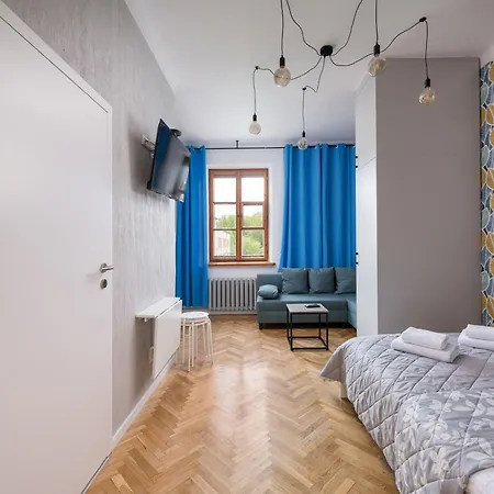 Апартаменты Parkland Homely *