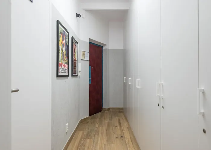 Parkland Homely * Varsó