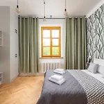 Parkland Homely アパート ワルシャワ